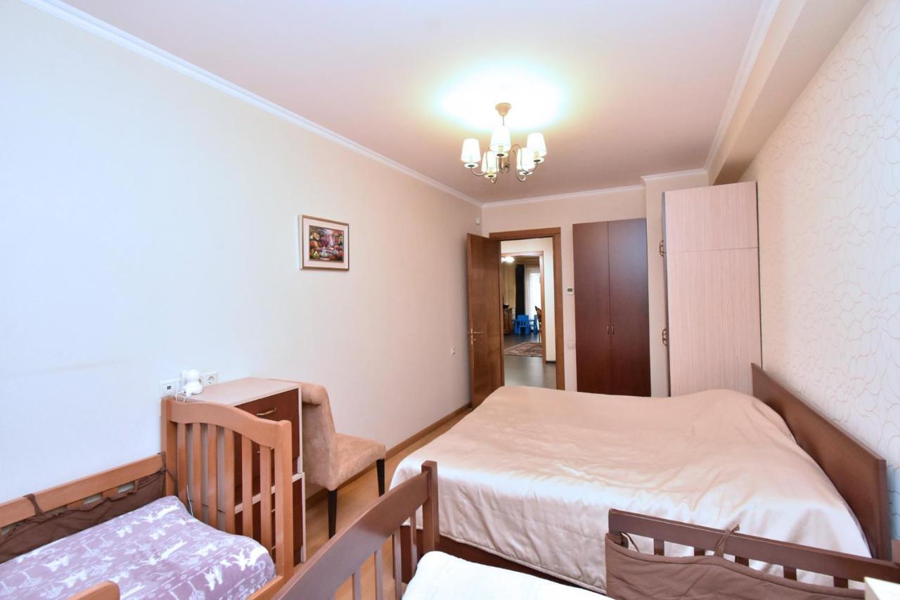 Dos Guest House เยเรวาน ภายนอก รูปภาพ